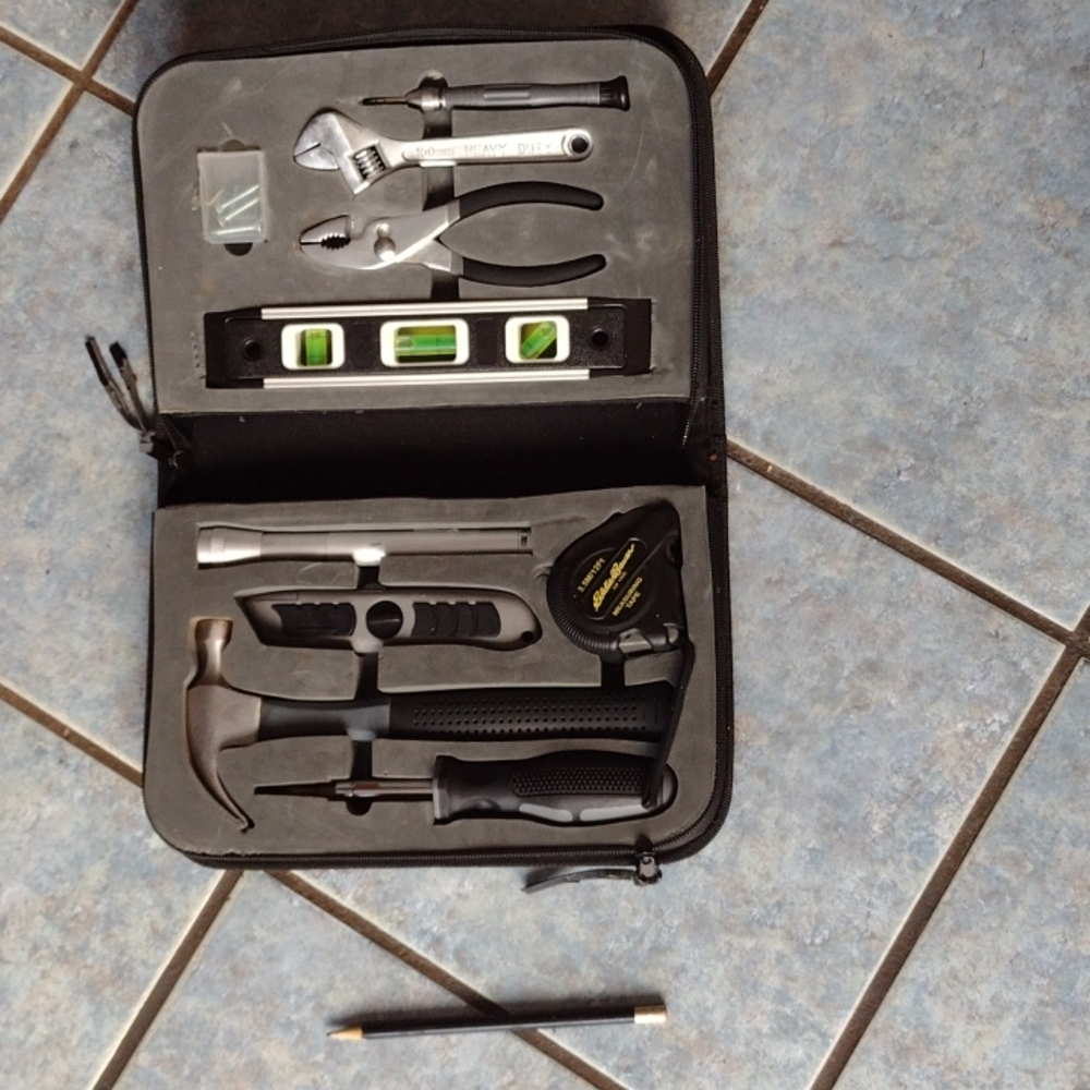 Eddie Bauer Tool Kit